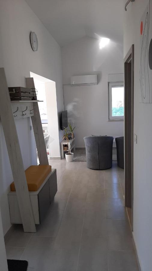 PUY Holiday House Romi מראה חיצוני תמונה